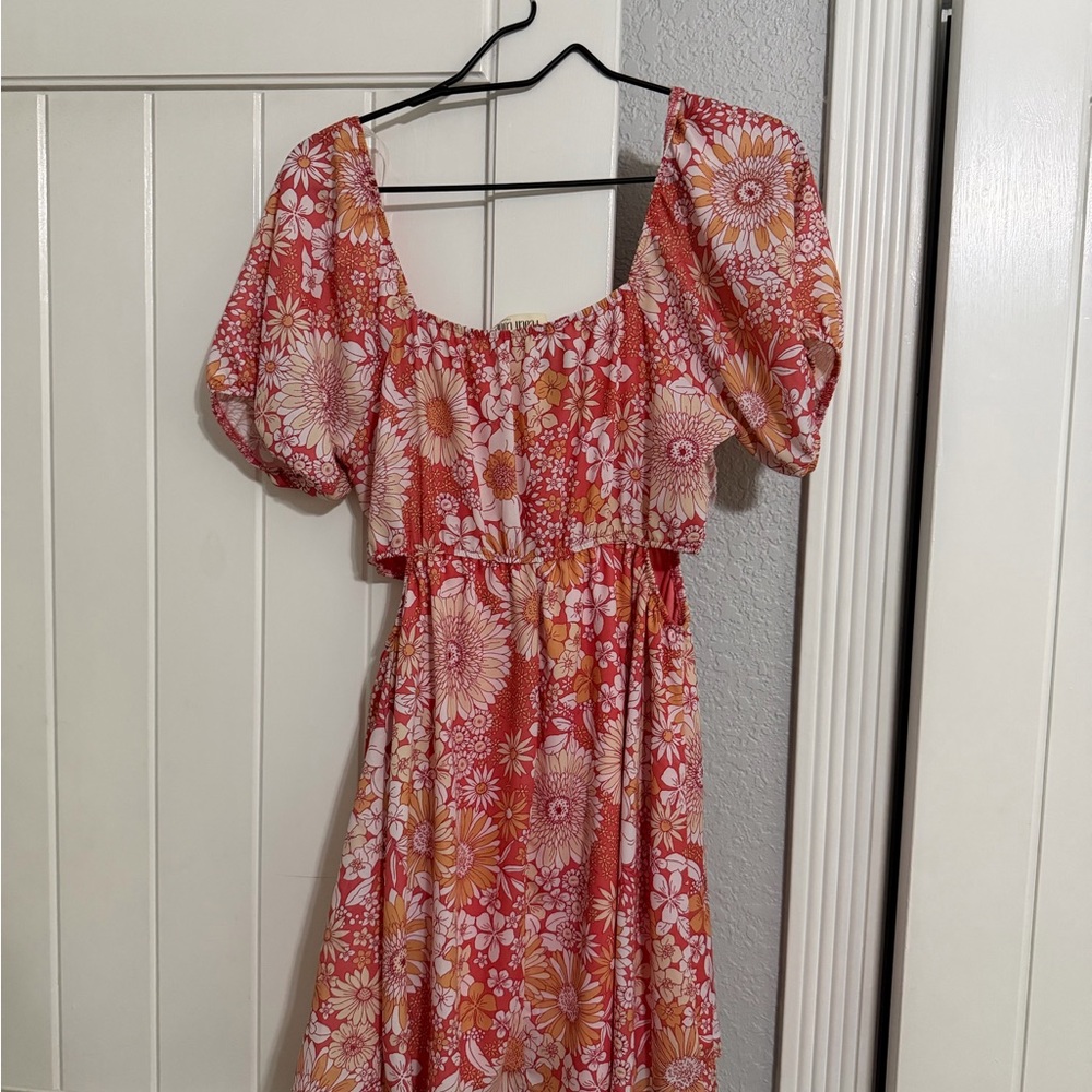 Peach Love California Red Floral Midi Dress
